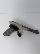 Vintage 1985 Nintendo NES