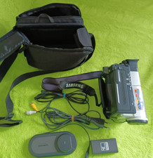 SAMSUNG VP-W70 Camcorder PAL