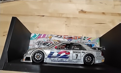 Dtm modellauto mercedes - 1:18,