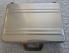 Zero Halliburton Aluminium