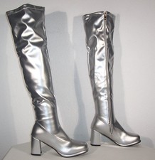 glänzende Overkneestiefel, Größe 40, Farbe Silber