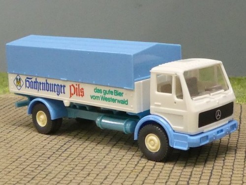 Wiking hachenburger pils - 1/87,