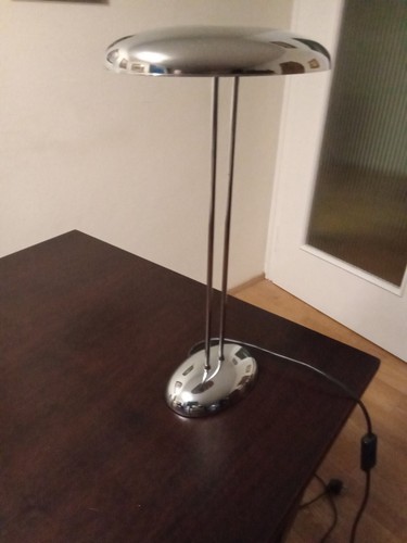 Tischlampe aus metall - tischlampe,