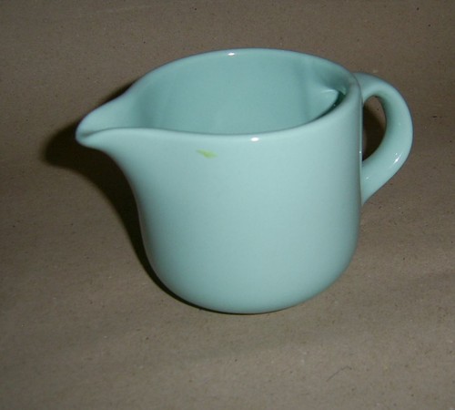 Kleines milchkännchen - kleines,