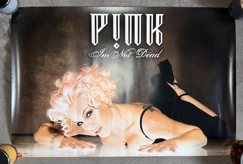 Pink m not dead - i'm, tour