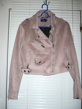 rosefarbene kurze Damenjacke