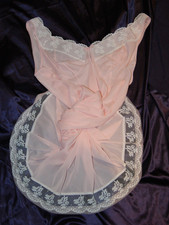Zauberhaftes NYLON Romantik Unterkleid Negligee rosa princess SPITZENSCHMUCK 48