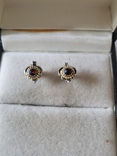 835er Silber Ohrstecker Granat