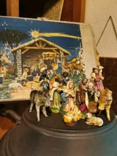 11 Schöne Alte Krippenfiguren