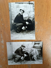 altes Foto Mann vor Traktor