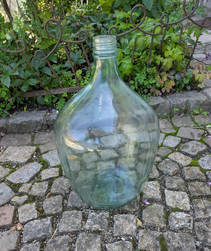 Riesige vorratsflasche - riesige,