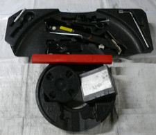 Bordwerkzeug Wagenheber Luft Kompressor Radschlüssel Öse Mercedes ML W164 164