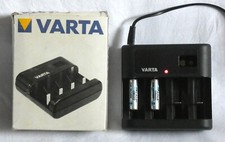 altes VARTA Akku-Ladegerät - 2x oder 4x AA/C/D + 1x 9V Ni/Cd-Akku
