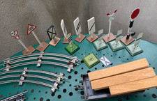 Spur0 Null  Konvolut, altes Zubehör zum Basteln