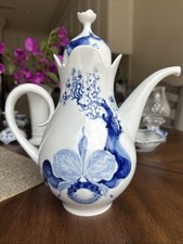 Meissen orchard Tea Pot