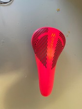 neuer retro  mtb  sattel, ROT, mit kloben, marke  iscaselle , 270x160 mm