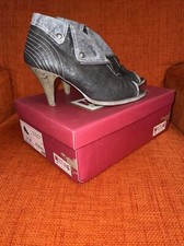 damen  Schuhe 38 von Mustang