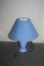 Tischlampe, Tischleuchte blau Fuß Keramik, Schirm Kunststoff, von Chain Run