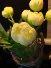 Frühlingsdeko Tulpen  Latex Gummi incl. Milchkanne Vase Rattan Osterdeko