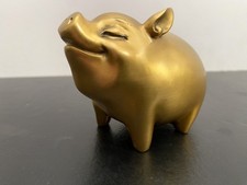 Kleines süßes Bronze Schwein