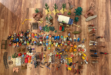 Playmobil XXL Konvolut: über 50 Figuren Indianer, 18 Pferde, Kutschen, etc