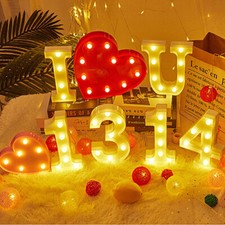 Buchstabe Zahlen LED Deko Lampe Schriftzug Schild beleuchtet Alphabet 21-22 cm