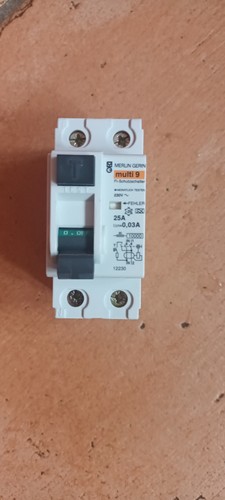 Schutzschalter merlin - fi-schutzschalter,