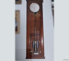 Precision pendulum wall clock, regulator