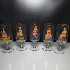 Biergläser mit Frauen Motiv 2