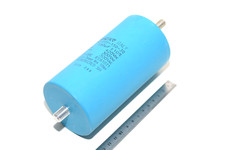 Hochspannungskondensator von ICAR Typ LNF-P3Y-150-30, 150 uF / 420 V, Capacitor