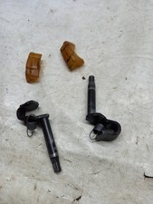 VW Golf 2 3 Golf IV 4 Cabrio Sitzbolzen Sitze Gummi Auflage Bolzen Feder