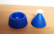 Eierbecher Pyramide  blau Kunststoff Salzstreuer