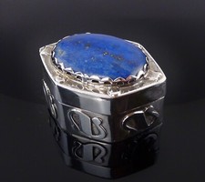 Handarbeits Pillendöschen