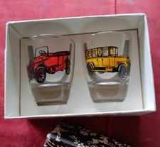 2 x ältere Schnapsgläser mit