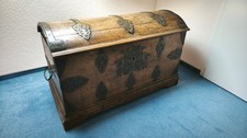 antike Holztruhe von 1770, Runddeckel, Aussteuertruhe 115 cm B., restauriert