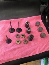 Konvolut Ventile, Federn