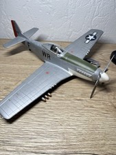 1:32 P-51D Mustang – US-Jagdflugzeug Zweiter Weltkrieg, handgebaut, lackiert