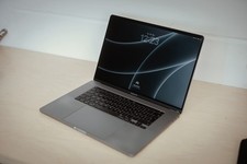 Apple MacBook Pro 16” (2019)