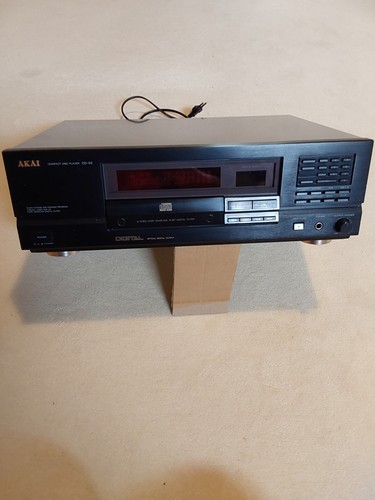 Akai player 55 defekt - cd,