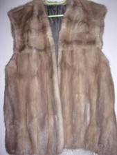 Nerzweste hell Gr. 44 neuwertig für 170 € zu verkaufen