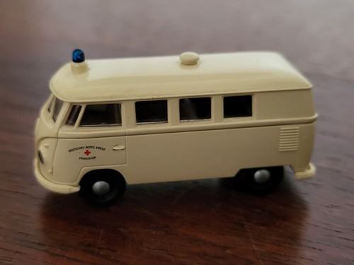 Krankenwagen modell brekina - krankenwagen,