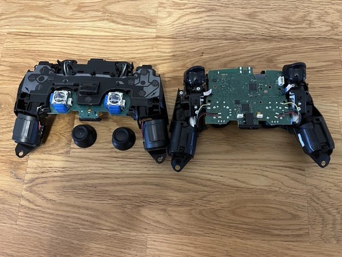 Sony play station controller - 5,