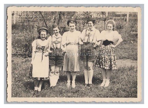 Junge frauen dirndl - frauen,