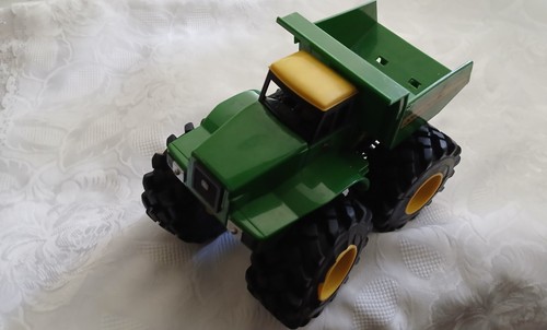 John deere monstertruck - deere,