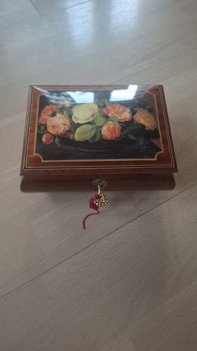 Spieluhr schmuckschatulle von - ,