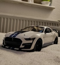 1:18 Ford Mustang Shelby GT500 (Maisto)