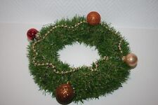 Künstlicher Adventskranz mit Girlande und Kugeln, Durchmesser ca. 23cm