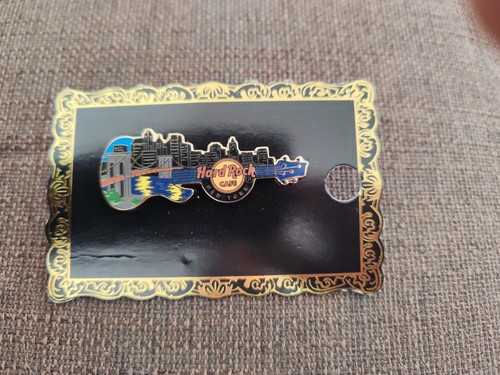 Hardrock cafe pin skyline - cafe,