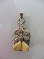 schöner ,alter Kettenanhänger , 835 Silber , mit Grandeln ,  Trachtenschmuck