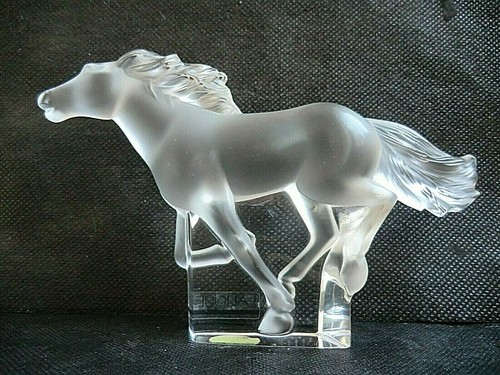 Kristall mascotte weiss - mascotte,
